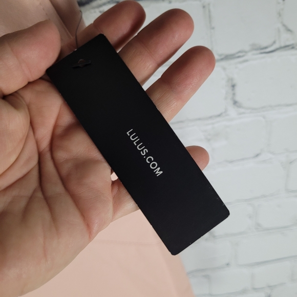 LULU'S | faux/ vegan leather lined mini skirt - Picture 3 of 8